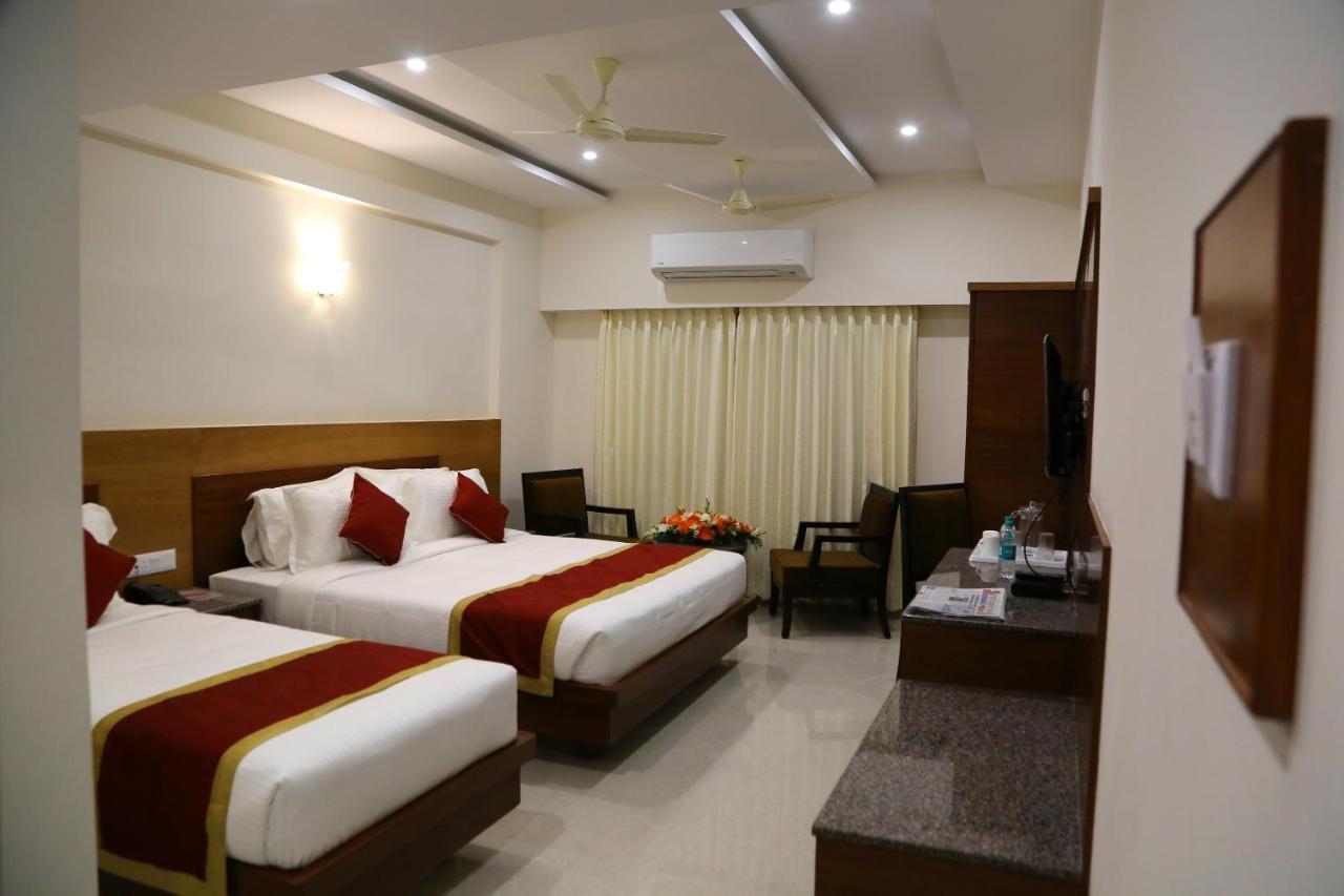 Hotel U.T.Elegance بنغالور المظهر الخارجي الصورة