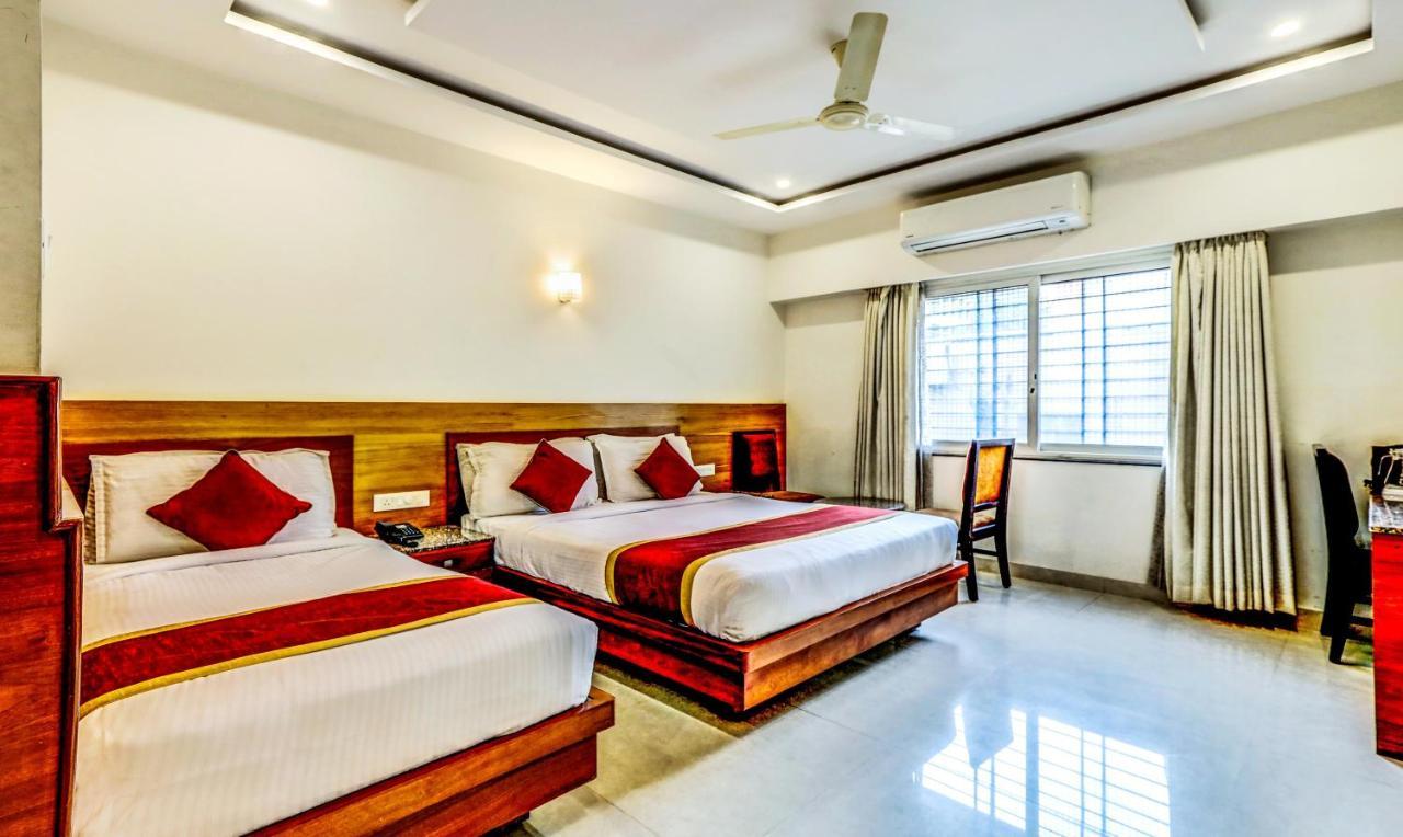 Hotel U.T.Elegance بنغالور المظهر الخارجي الصورة