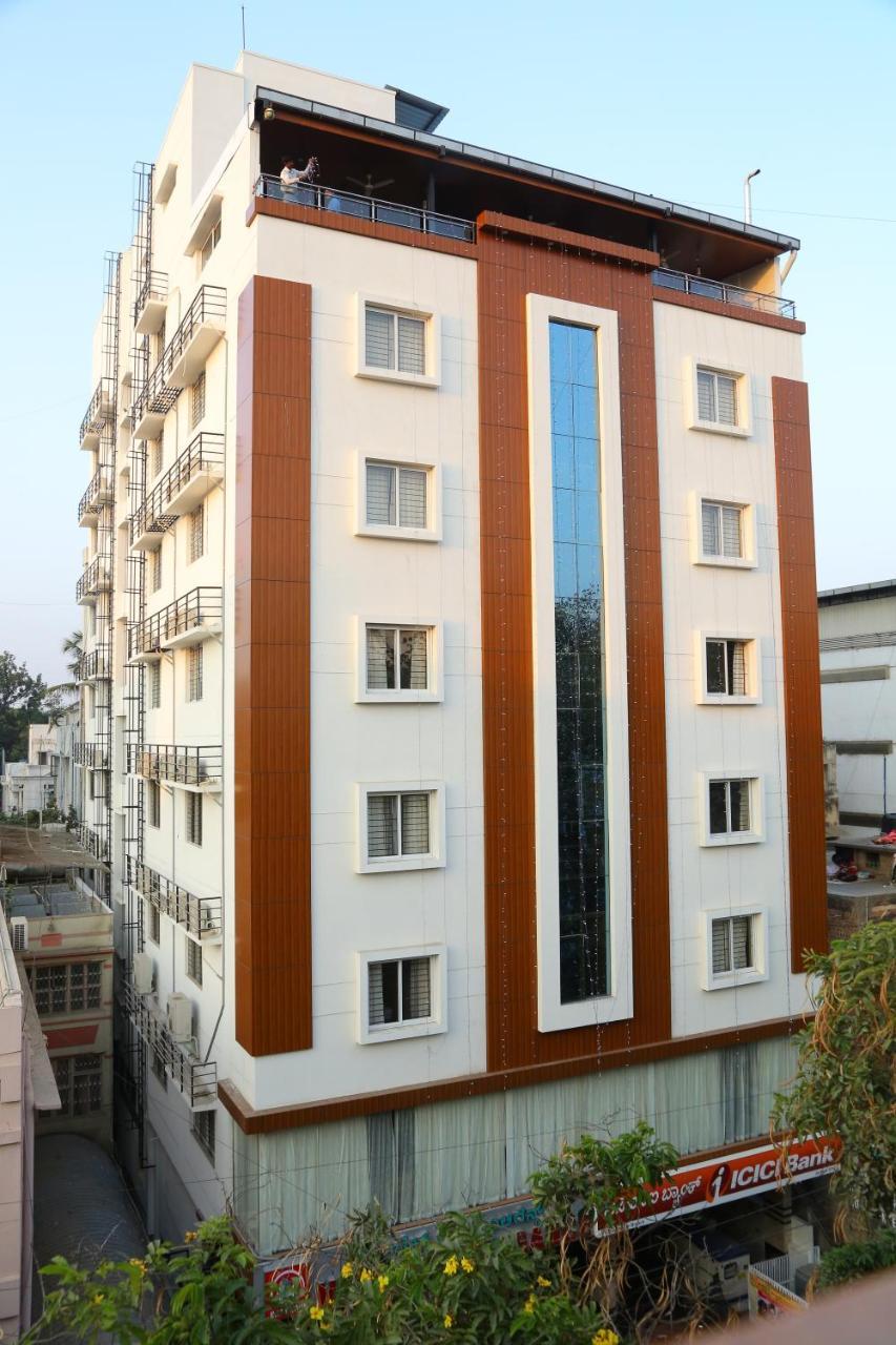Hotel U.T.Elegance بنغالور المظهر الخارجي الصورة