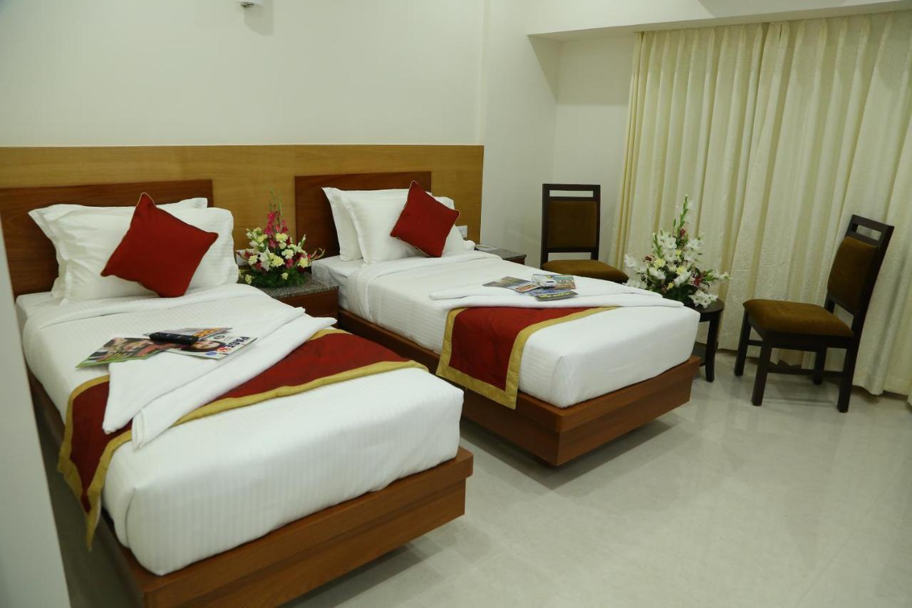 Hotel U.T.Elegance بنغالور المظهر الخارجي الصورة