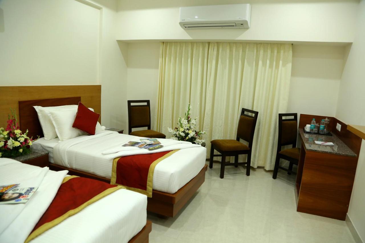 Hotel U.T.Elegance بنغالور المظهر الخارجي الصورة