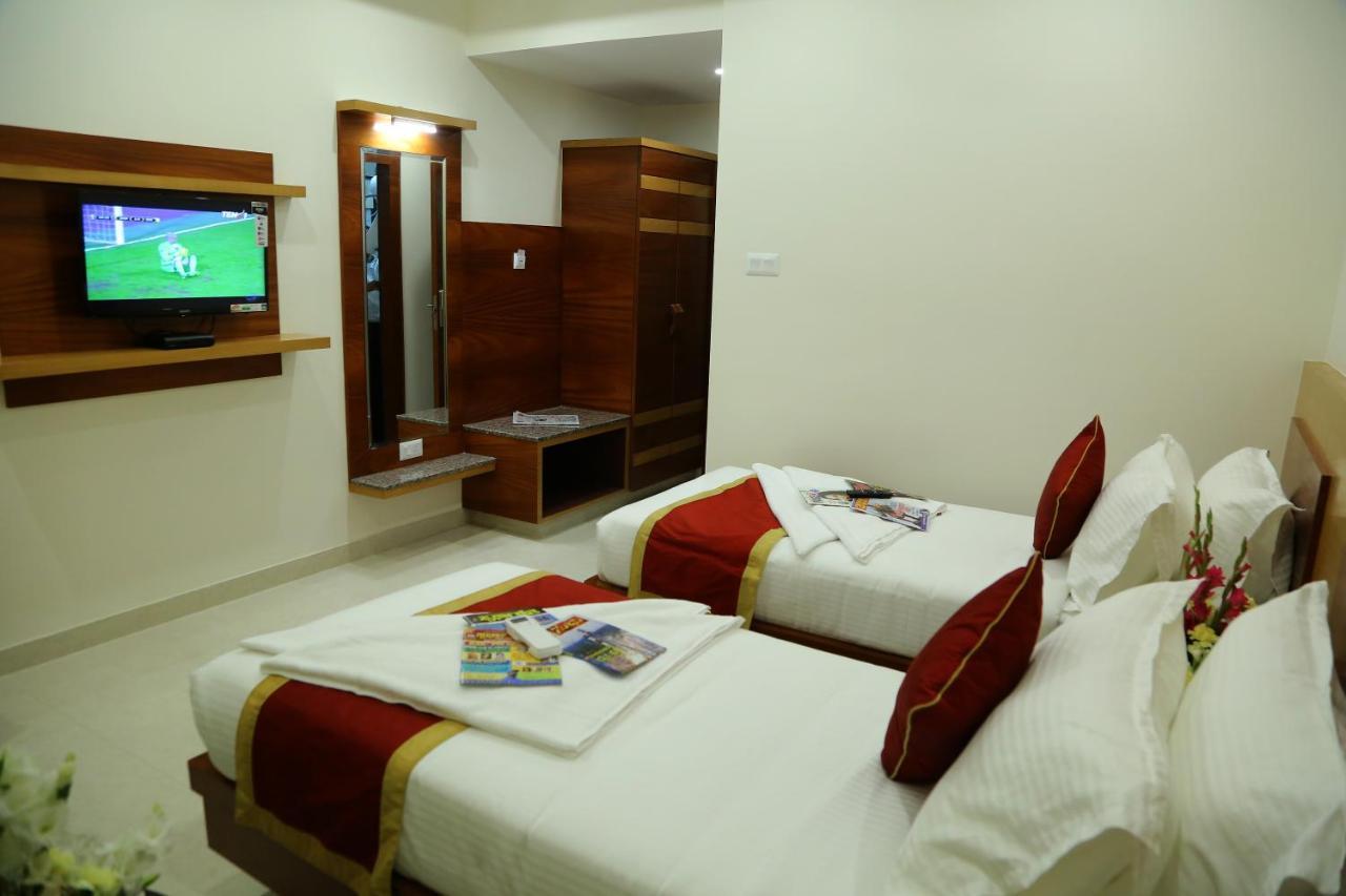 Hotel U.T.Elegance بنغالور المظهر الخارجي الصورة