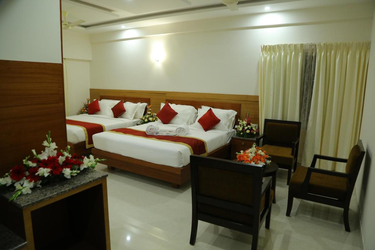 Hotel U.T.Elegance بنغالور المظهر الخارجي الصورة