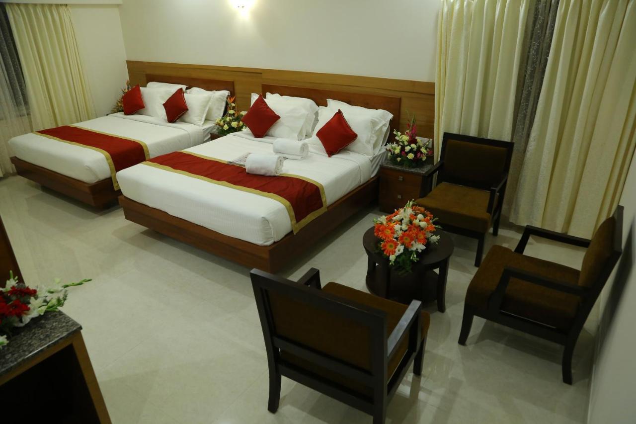 Hotel U.T.Elegance بنغالور المظهر الخارجي الصورة